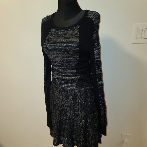 BNWT Bcbgmaxazria Jennings Sweater Dress Black Metallic Silver S - Picture 2 of 8